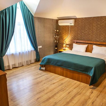 Wine Castle Hotel Tbilisi Buitenkant foto