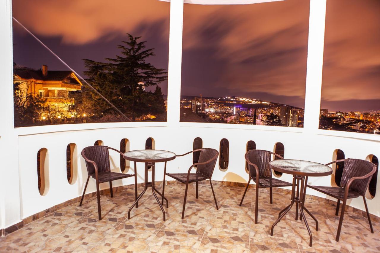 Wine Castle Hotel Tbilisi Buitenkant foto