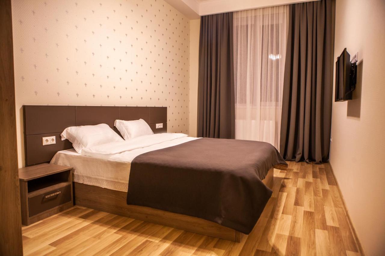 Wine Castle Hotel Tbilisi Buitenkant foto