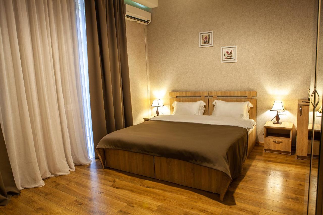 Wine Castle Hotel Tbilisi Buitenkant foto