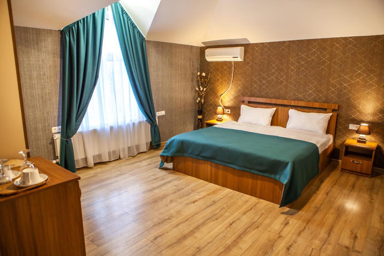 Wine Castle Hotel Tbilisi Buitenkant foto